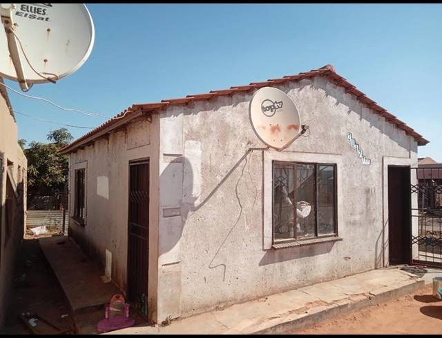 2 BEDROOM HOUSE FOR SALE IN SOSHANGUVE SOUTH